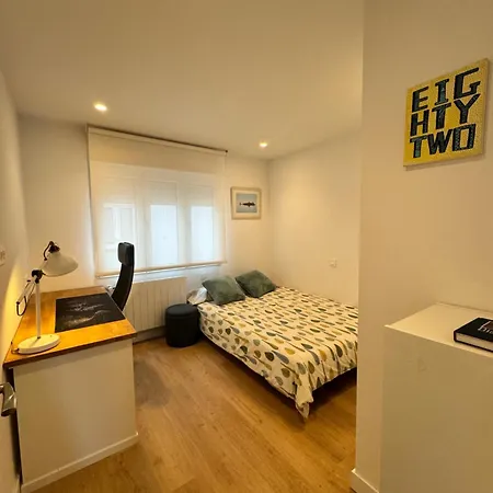 Piso De 2 En Centro, Zona Muy Tranquila Con Playa A 2 Min Andando