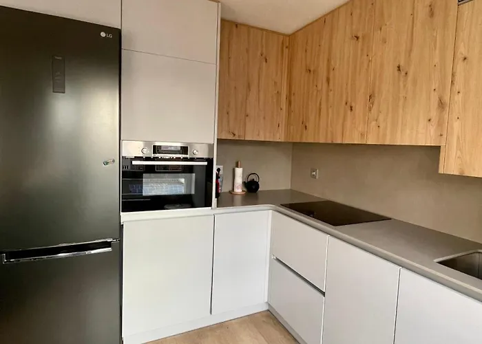 Piso De 2 En Centro, Zona Muy Tranquila Con Playa A 2 Min Andando