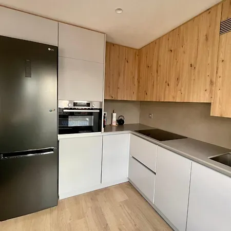 Piso De 2 En Centro, Zona Muy Tranquila Con Playa A 2 Min Andando