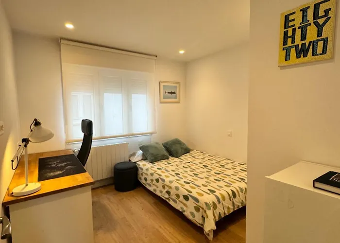 Piso De 2 En Centro, Zona Muy Tranquila Con Playa A 2 Min Andando