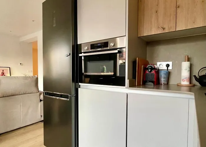 Piso De 2 En Centro, Zona Muy Tranquila Con Playa A 2 Min Andando